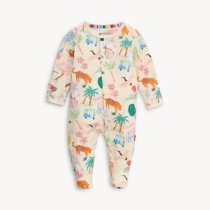NWT Wanderlust Wildlife
Modal Magnetic me 6-9 months  Footie